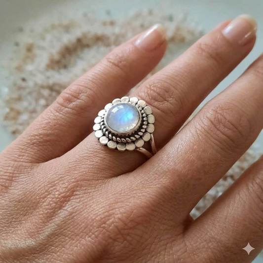 MANY MOONS - MOONSTONE 925 RING