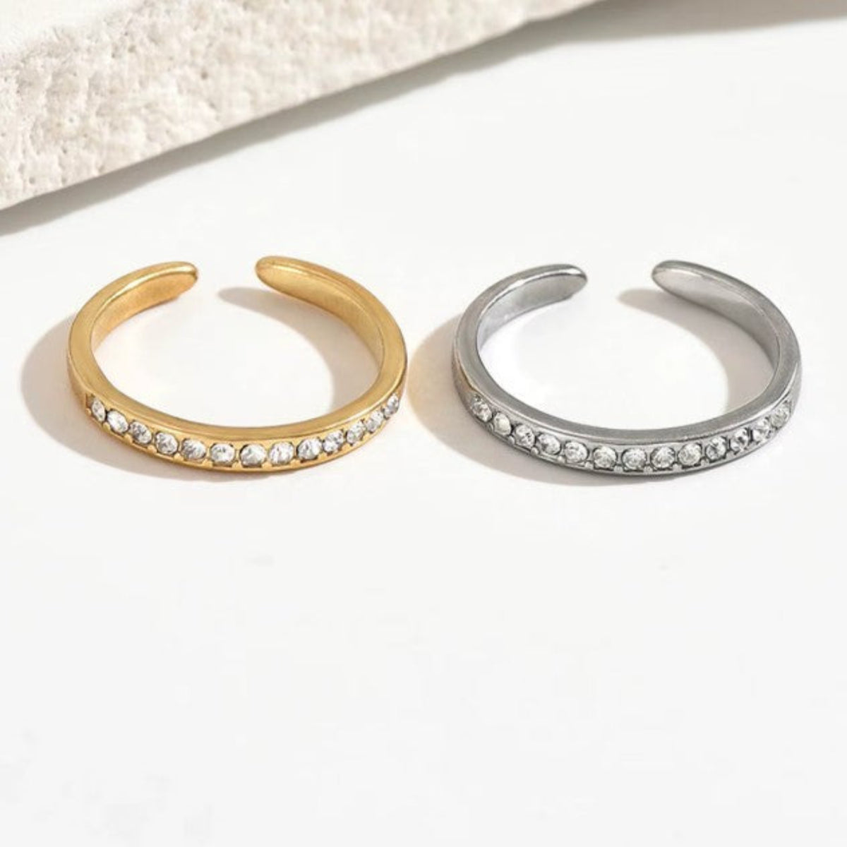 Summer Glow - Set of 2 Cubic Zirconia  Gold Or Silver Waterproof Toe Ring Set