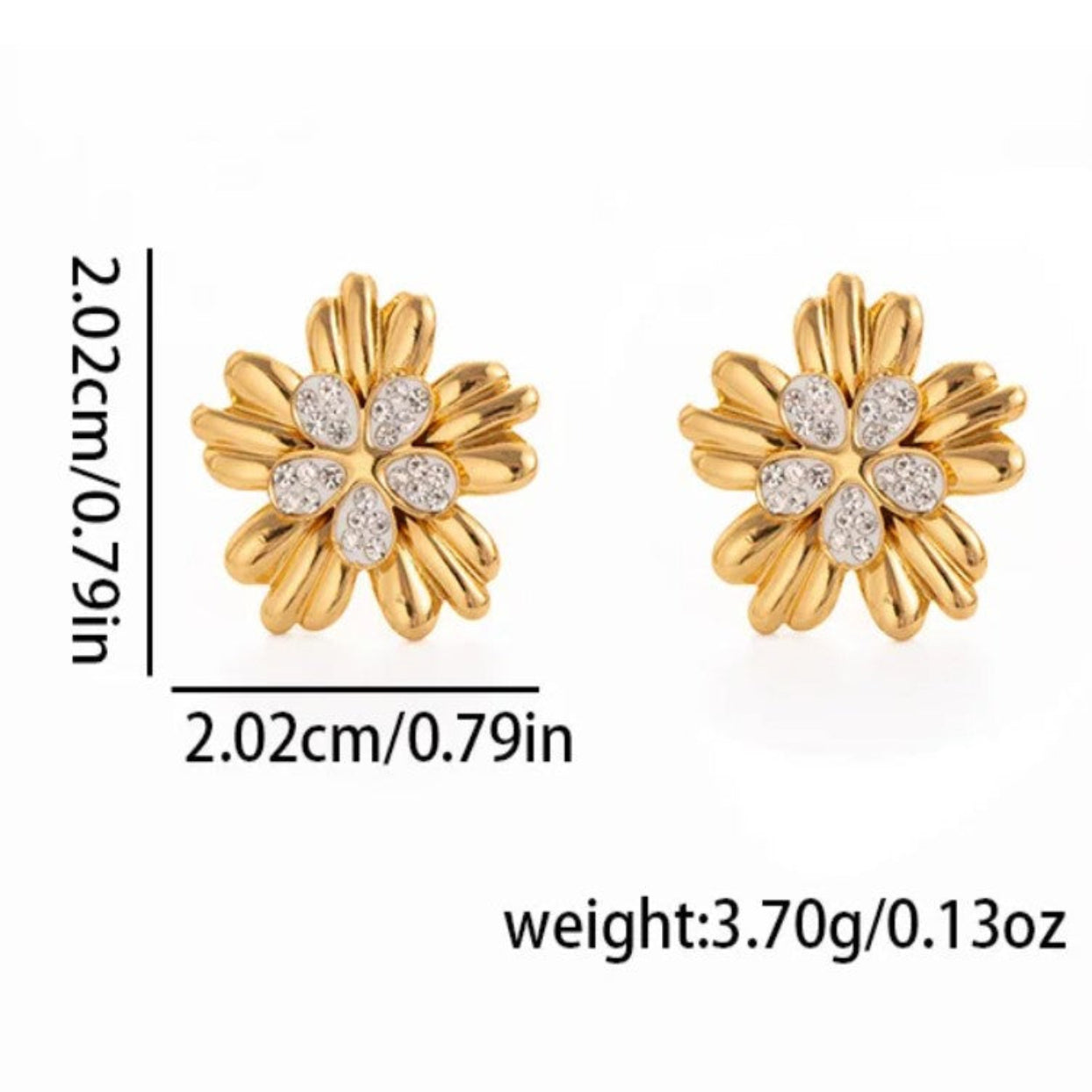 A pair of gold flower-shaped stud earrings with clear gemstones in the center, shown on a white background with size and weight text overlays.