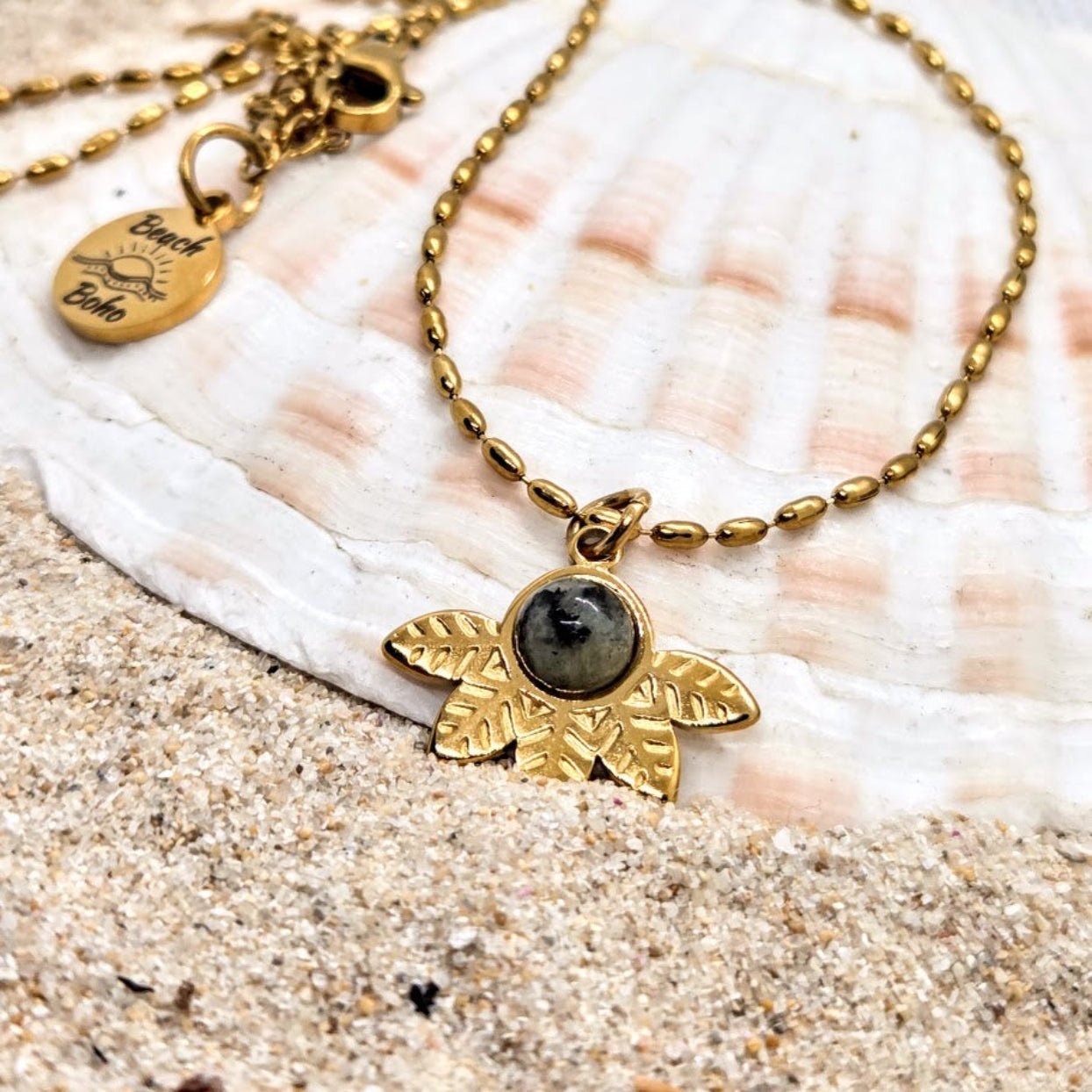 TURQUOISE PENDANT NECKLACE

